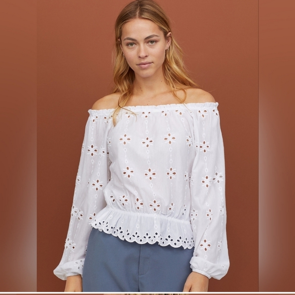 H&M White Eyelet Off-Shoulder Boho Vibe Blouse